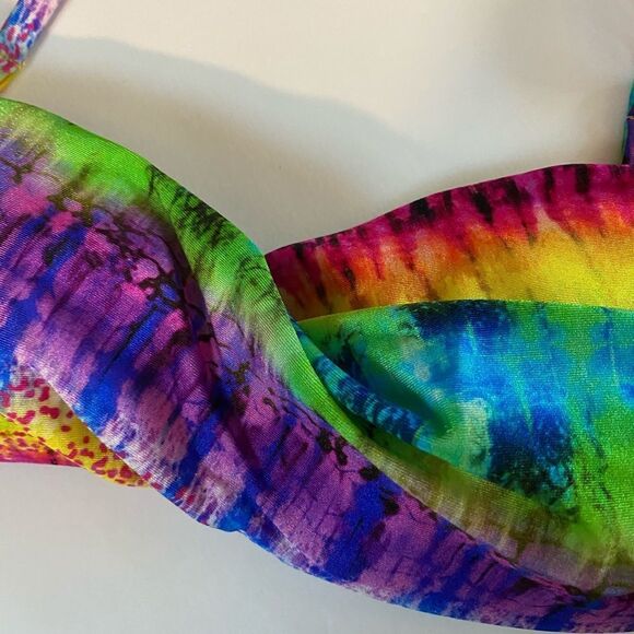 Luli Fama Groovy Baby Twist Bandeau Bikini Top NWT - Picture 5 of 9